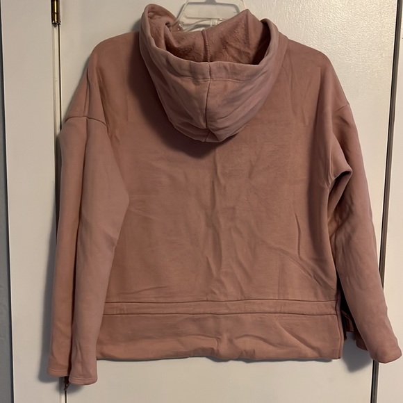 Fabletics Rayna Crop Hoodie in Blush Rose - Picture 9 of 9